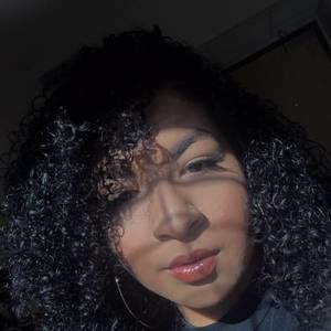 Meet your Posher, Jasmine